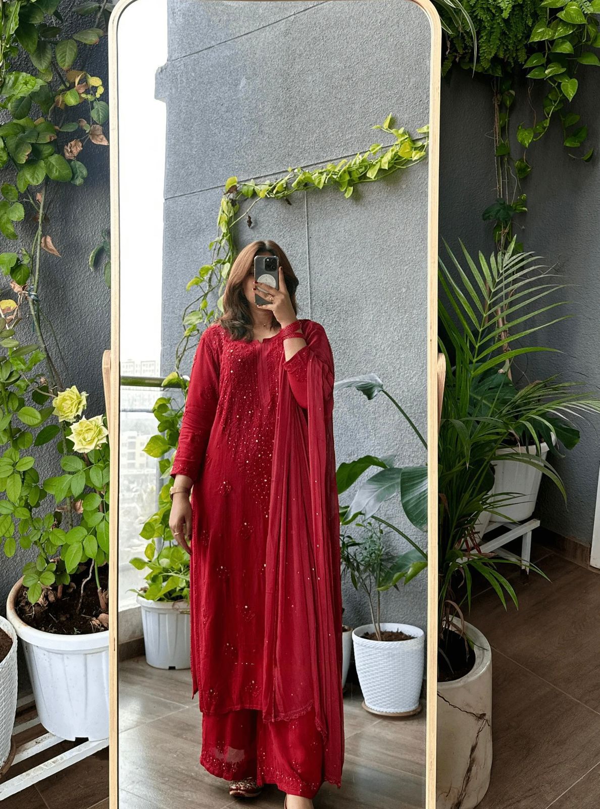 Zoya Resham heavy Gala booti viscose 3pc Set - Chikankari official