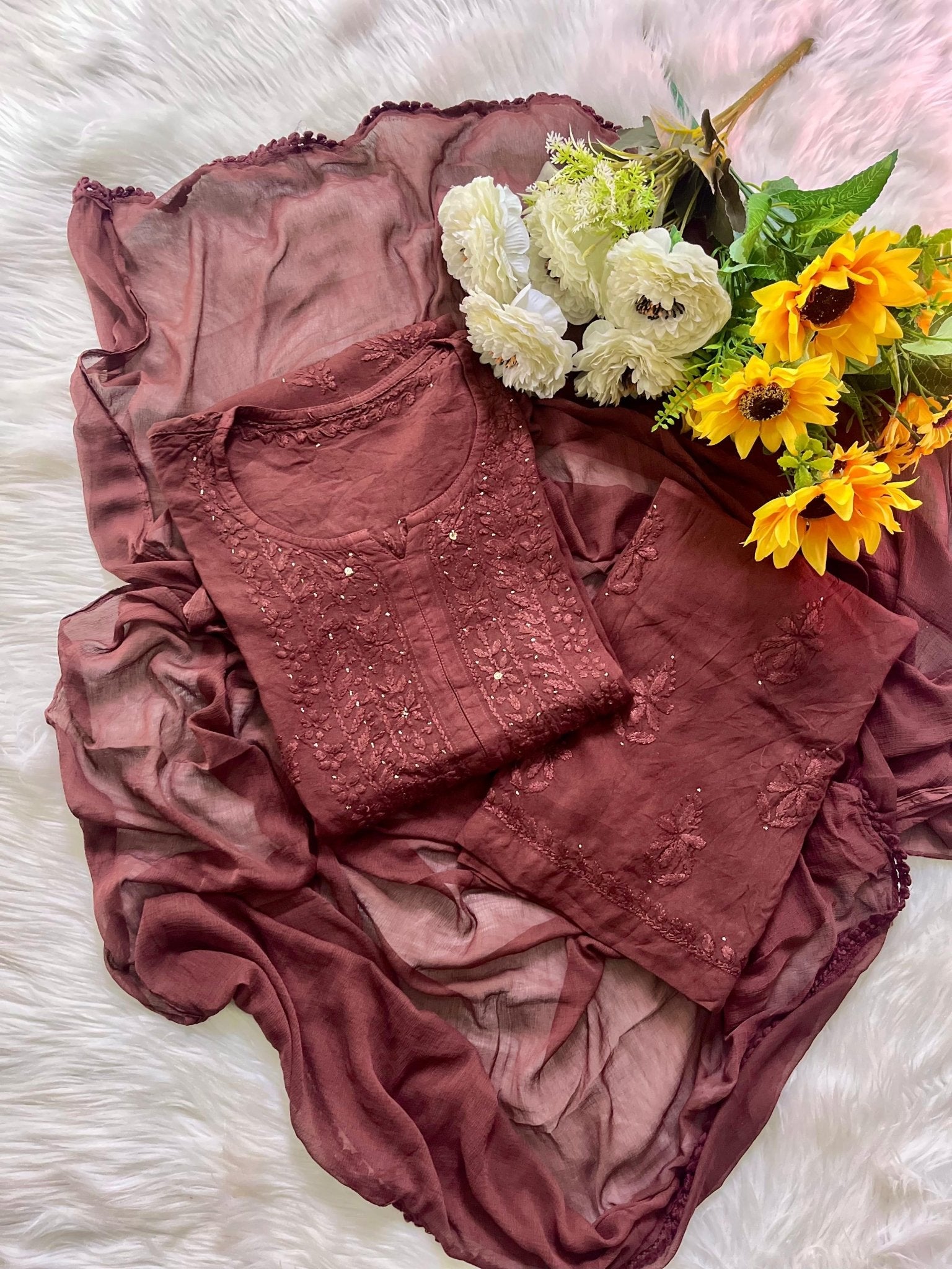34 / mauve